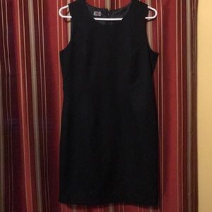 Black Sleeveless Sheath Dress